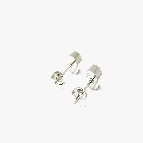 Arete plateado de acero inoxidable