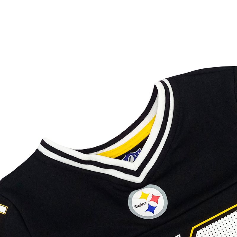 Camiseta-negra-con-estampado-para-niño