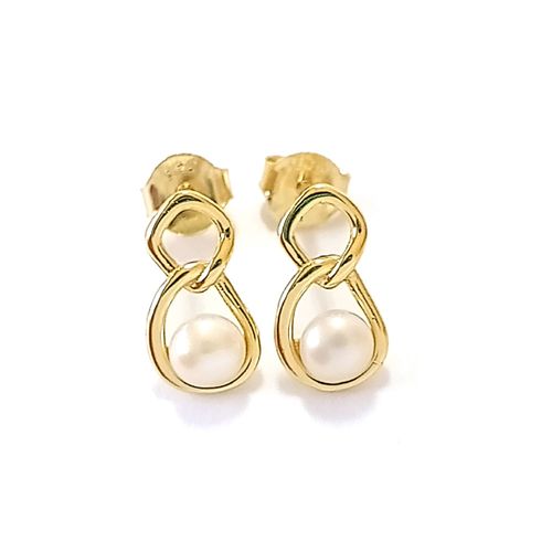 Aretes de plata dorado en caja