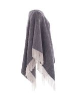 Poncho-Mechas-a-los-lados-Negro