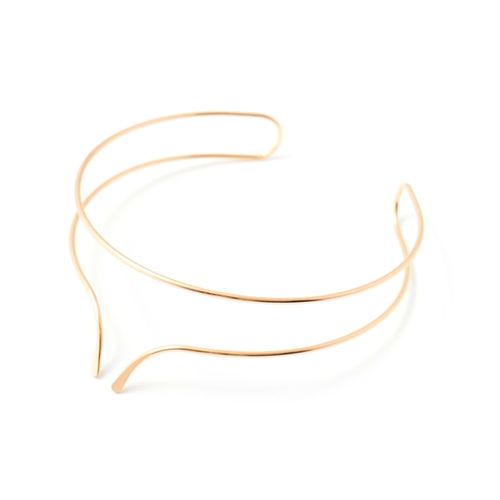 Cadena dorada con detalle en v para mujer