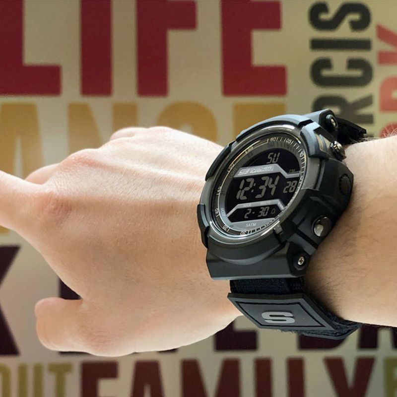Reloj Skechers caucho color negro para hombre