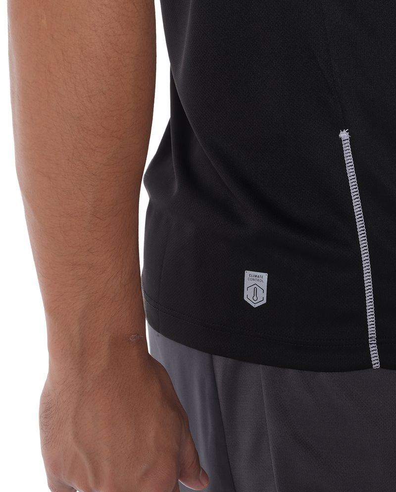 Camiseta deportiva negra estampada Umbro para hombre - Siman Guatemala