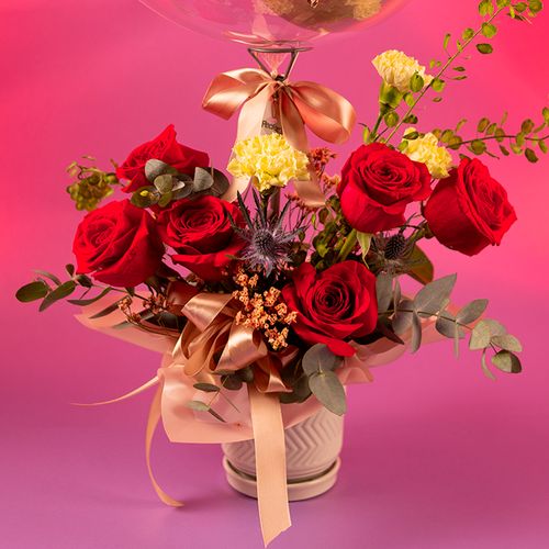 Arreglo floral de 6 Rosas Ecuatorianas