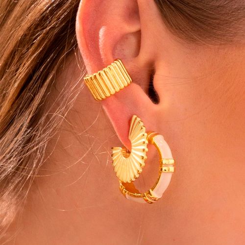 Set argollas + earcuff color dorado para mujer