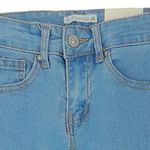 Jeans-celeste-solido-paa-niña