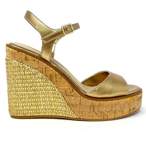 Sandalia casual Aldo color dorado para mujer