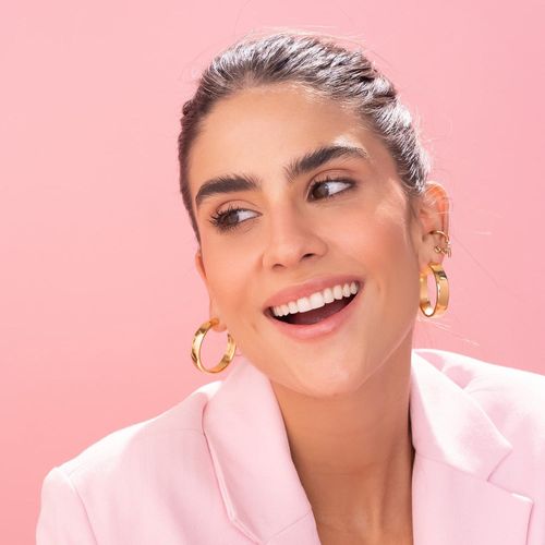 Aretes dorados para mujer