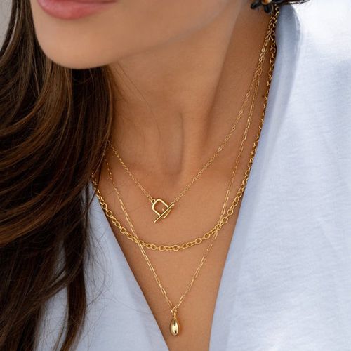 Set collar + aretes color dorado para mujer