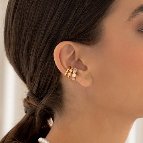 Set de earcuff color dorado para mujer