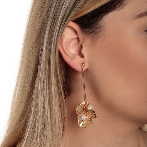 Aretes largos dorados para mujer