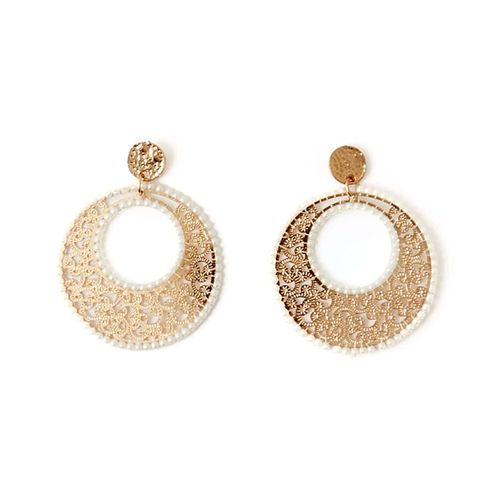 Aretes dorados para mujer