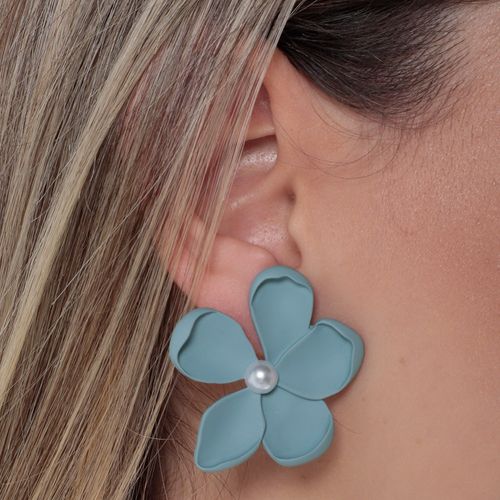 Aretes color celeste con perla blanca para mujer