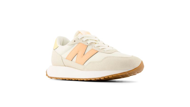 Zapato New Balance 237 casual beige para mujer