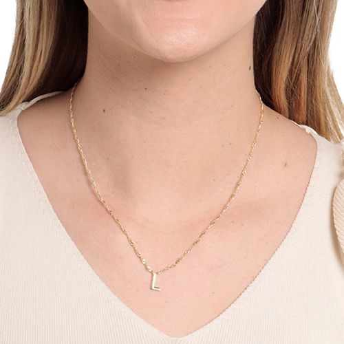 Set de cadena con letra y aretes Nes de brass en dorado para mujer