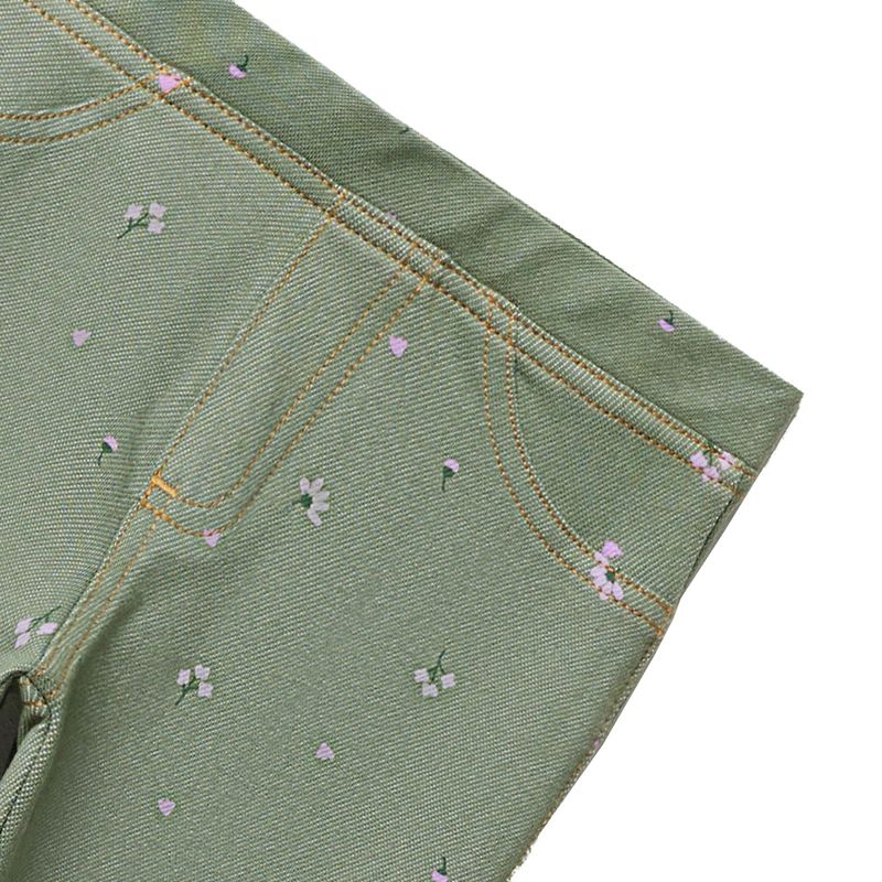 Legging-verde-con-estampado-de-flores-para-niña