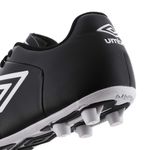 104508989-Zapatilla-deportiva-Umbro-FG-negro-para-hombre