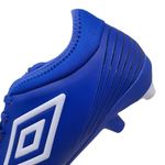 104622981-Zapatilla-deportiva-Umbro-Toccare-III-FG-color-azul-para-hombre