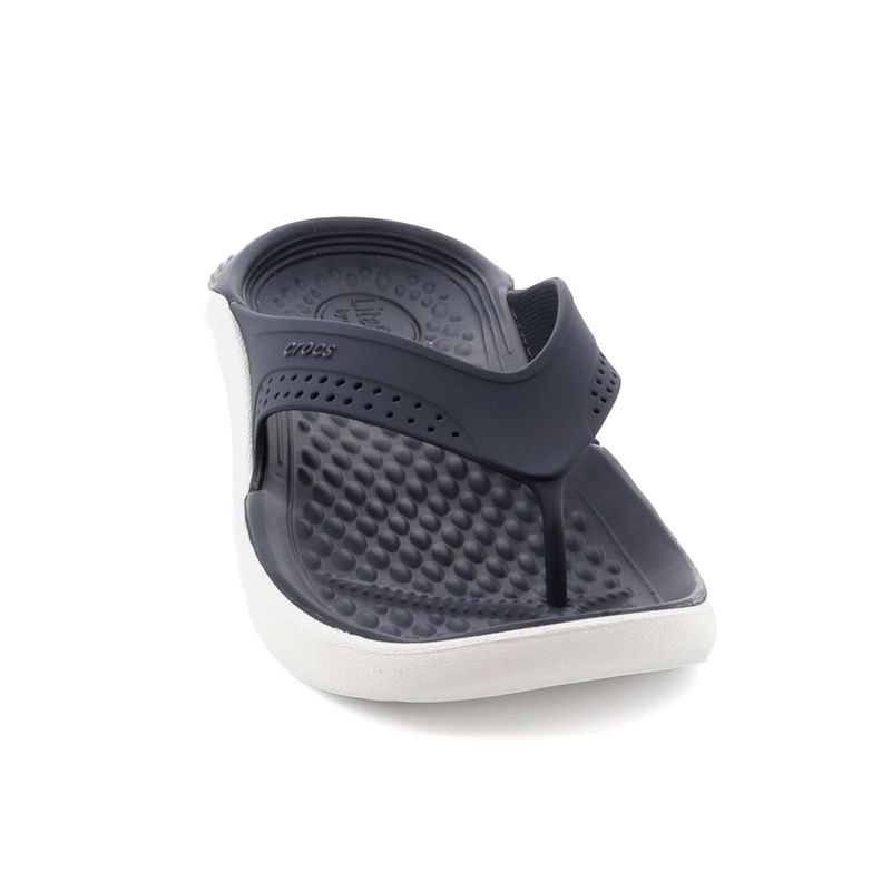 104640068-Sandalia-Crocs-LiteRide-Flip-color-navy-para-hombre