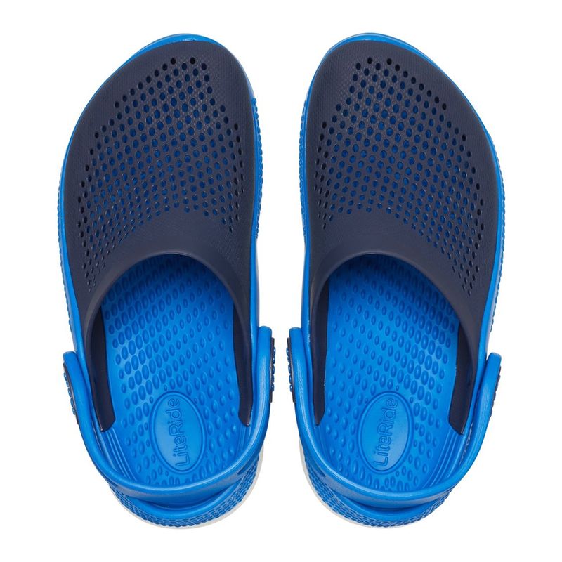 104640086-Crocs-classic-clog-literide-360-color-azul-para-niño