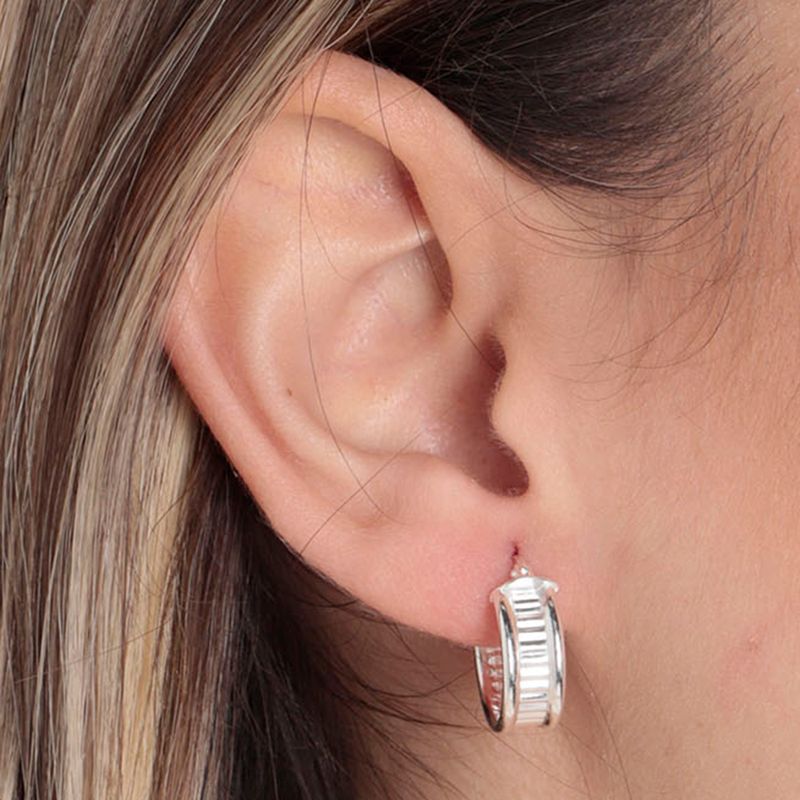 104587087-Aretes-cortos-de-plata-para-mujer