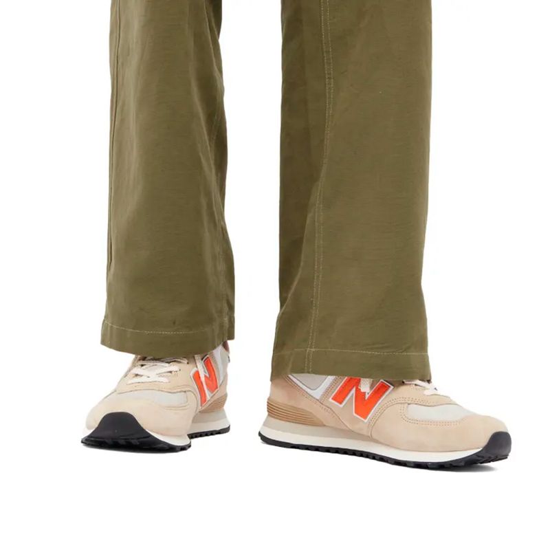 104666685-Zapato-New-Balance-574-deportivo-casual-beige-para-hombre