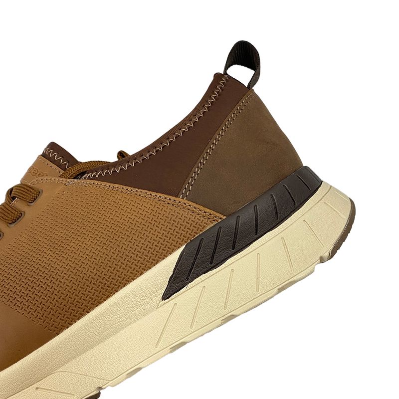 104391874-Zapato-casual-Unexpected-color-cafe-para-hombre