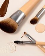 104662556-Set-de-Brochas-de-Maquillaje-Conceal-Enhance---Sculpt