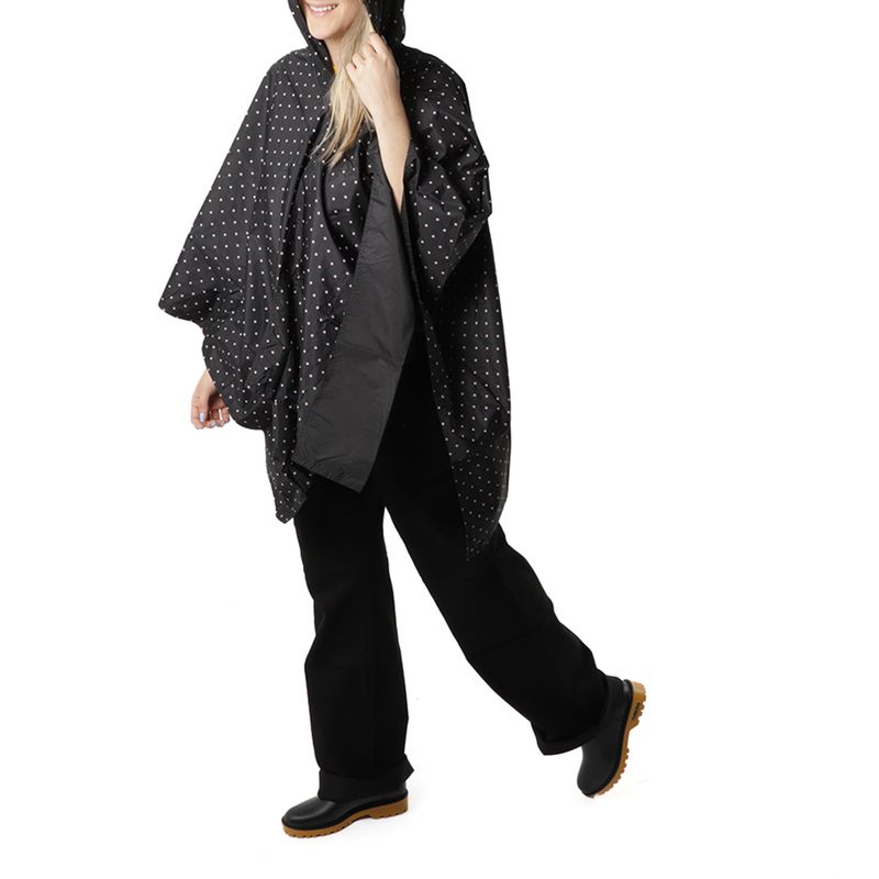 104587205-Capa-impermeable-Capelli-color-negro-para-mujer