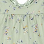 104665511-Blusa-verde-con-estampado-de-flores-para-niña