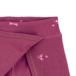 104665710-Falda-short-morada-con-estampado-floral-para-niña