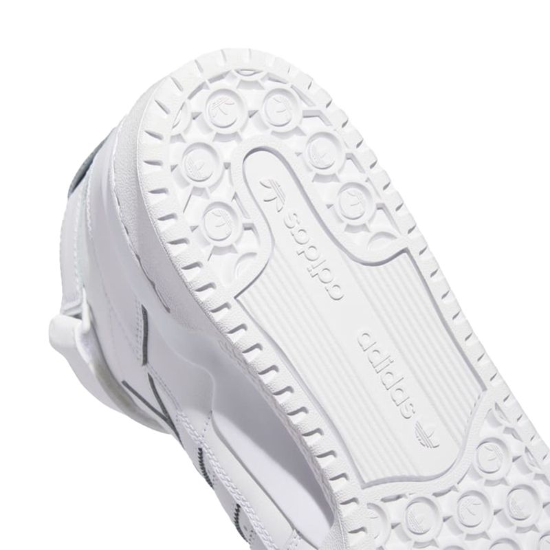 104679462-Botin-Adidas-Originals-Forum-Mid-deportivo-casual-blanco-para-hombre