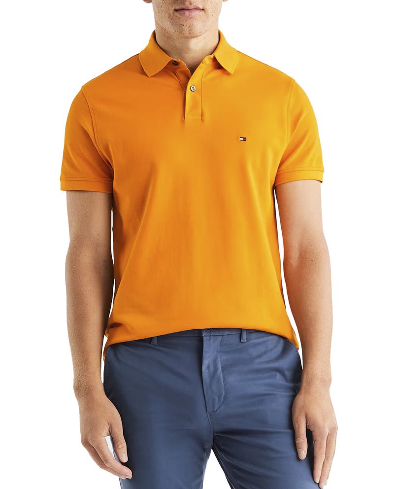 104656379-Camisa-polo-basica-Tommy-Hilfiger-amarillo-ocre-para-hombre