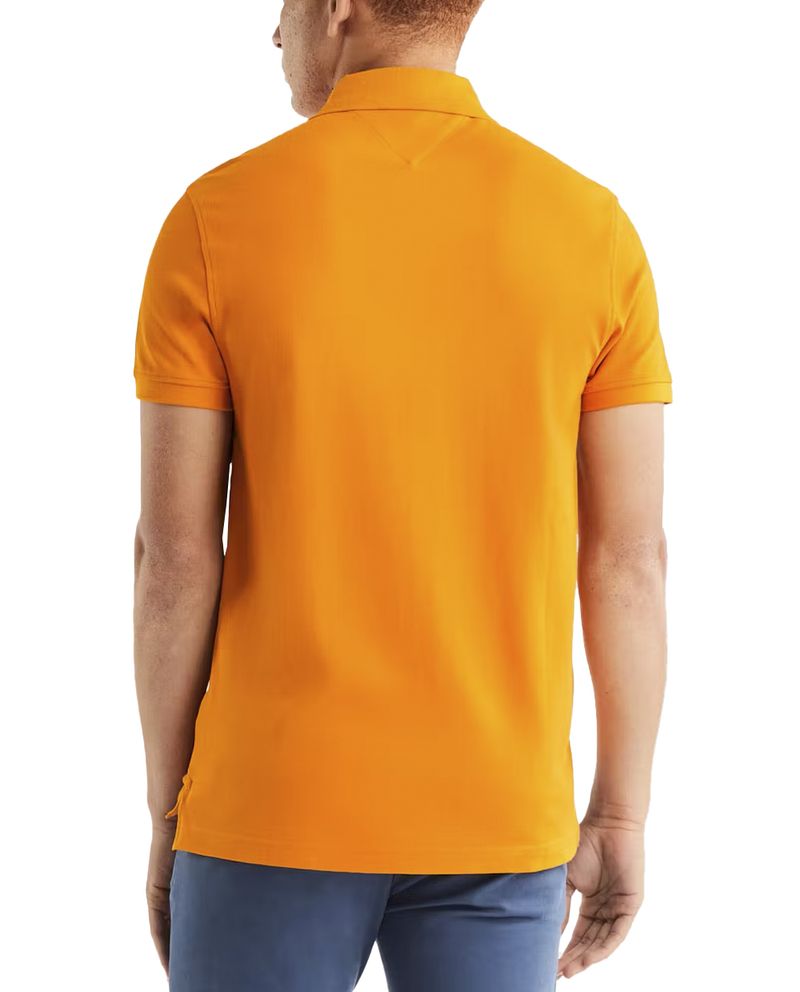 104656379-Camisa-polo-basica-Tommy-Hilfiger-amarillo-ocre-para-hombre