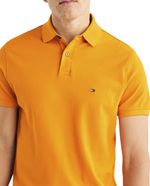 104656379-Camisa-polo-basica-Tommy-Hilfiger-amarillo-ocre-para-hombre