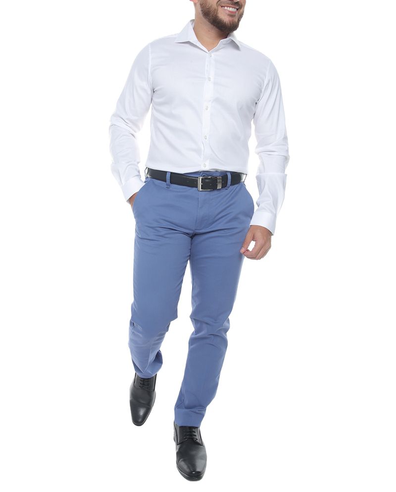 104601526-Pantalon-casual-Izod-slim-fit-celeste-solido-para-hombre