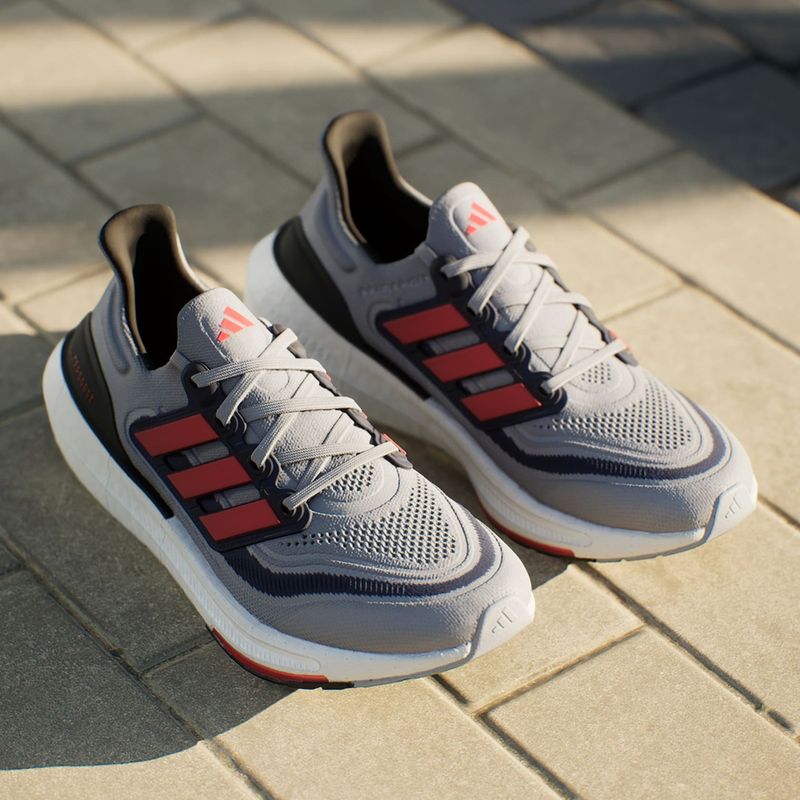 104688634-Zapato-Adidas-Ultraboost-Light-23-deportivo-gris-para-hombre