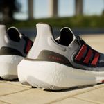 104688634-Zapato-Adidas-Ultraboost-Light-23-deportivo-gris-para-hombre
