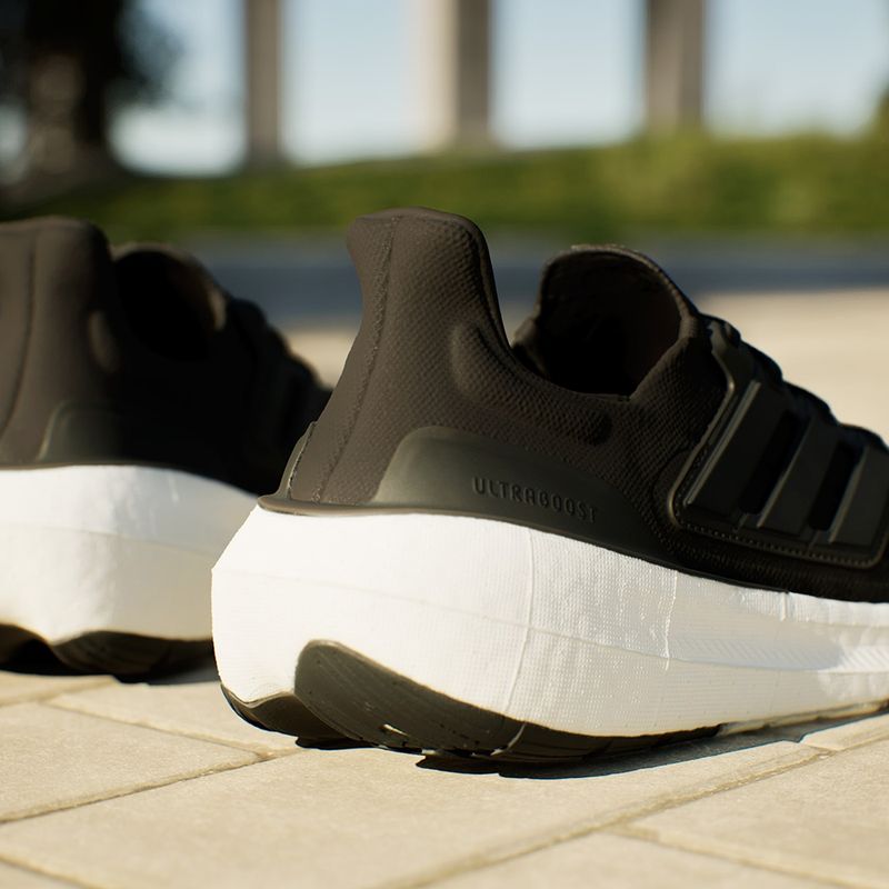 104688645-Zapato-Adidas-Ultraboost-Light-23-deportivo-negro-para-hombre
