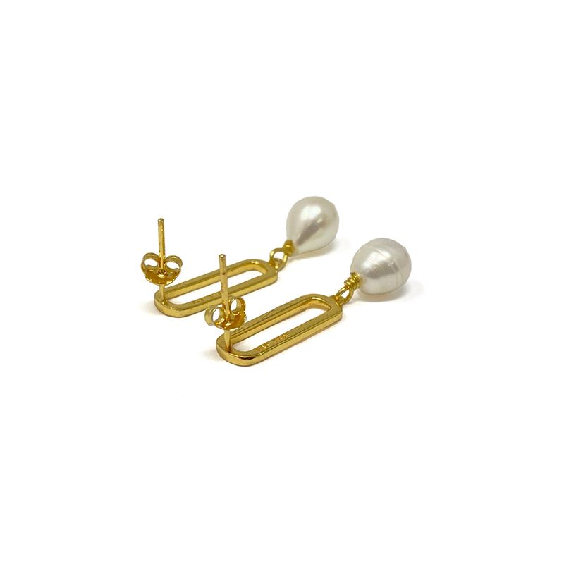 104592477-Aretes-largos-de-plata-en-dorado-para-mujer
