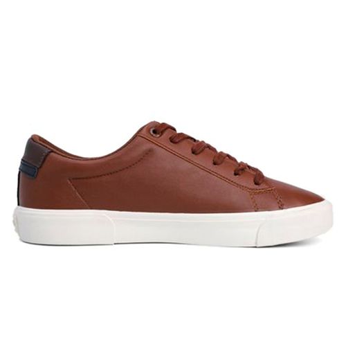 Zapato deportivo casual Nautica café para hombre