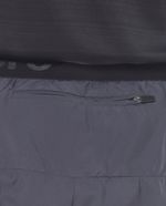 104617236-Short-deportivo-Umbro-gris-solido-para-hombre
