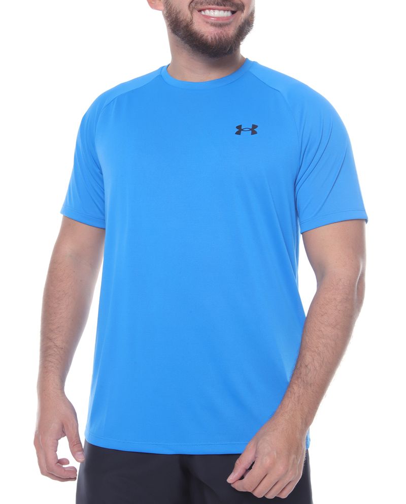 104631066-Camiseta-deportiva-basica-Under-Armour-celeste-solida-para-hombre