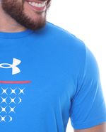 104631090-Camiseta-deportiva-Under-Armour-celeste-estampada-para-hombre