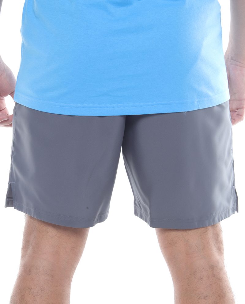104631107-Short-deportivo-Under-Armour-gris-solido-para-hombre