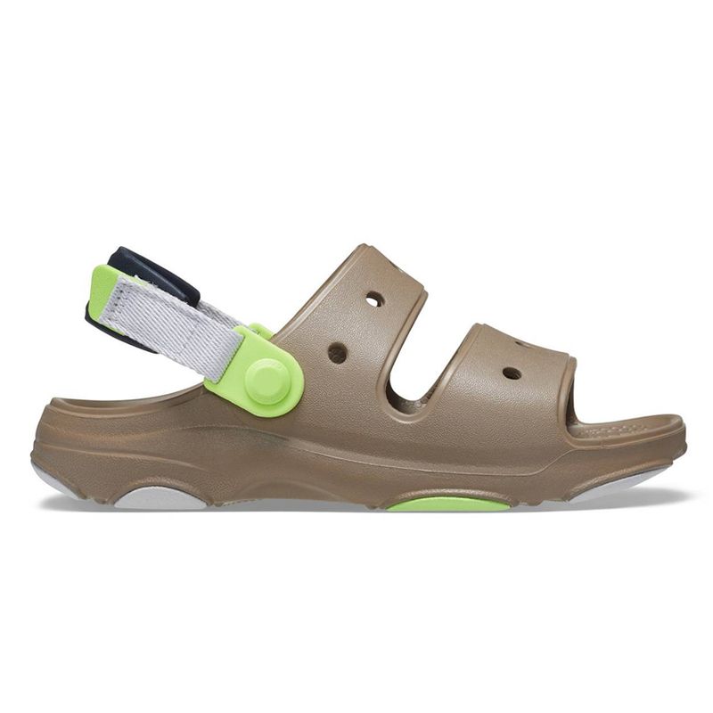 104701820-BLACK-FRIDAY-Crocs-Classic-All-Terrain-color-cafe-para-niño