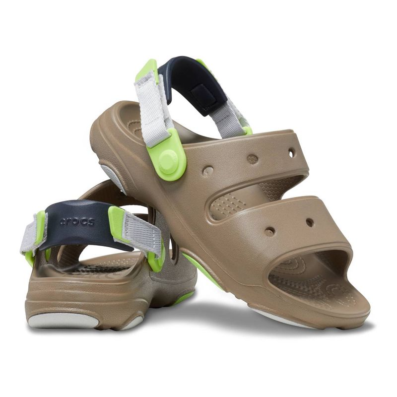 104701820-BLACK-FRIDAY-Crocs-Classic-All-Terrain-color-cafe-para-niño