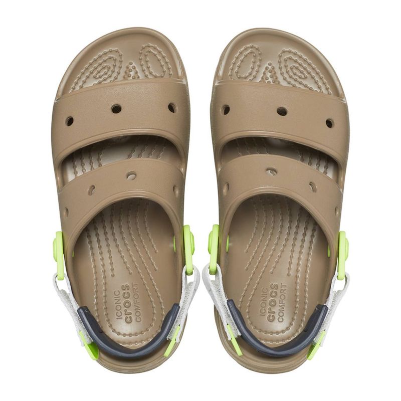 104701820-BLACK-FRIDAY-Crocs-Classic-All-Terrain-color-cafe-para-niño