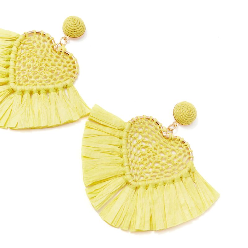 104676409-Aretes-de-rafia-color-amarillo-para-mujer