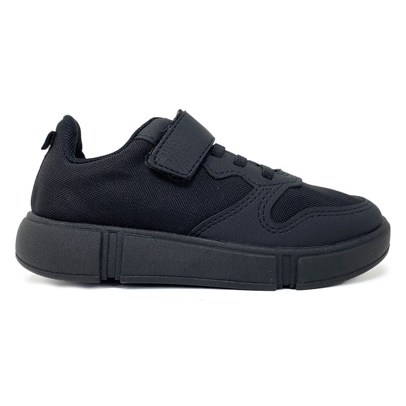 104639943-Calzado-deportivo-escolar-Orange-color-negro-para-niño